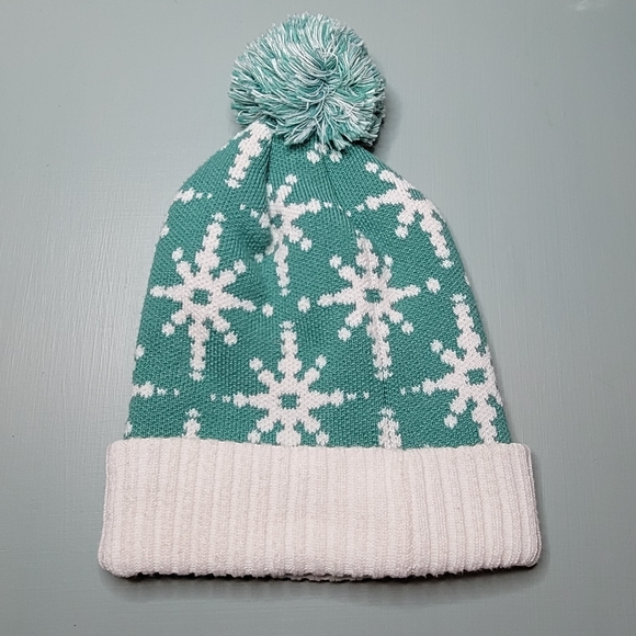 Patagonia Powder Town Puff Ball Beanie Teal and White Snowflake One Size - Picture 1 of 3